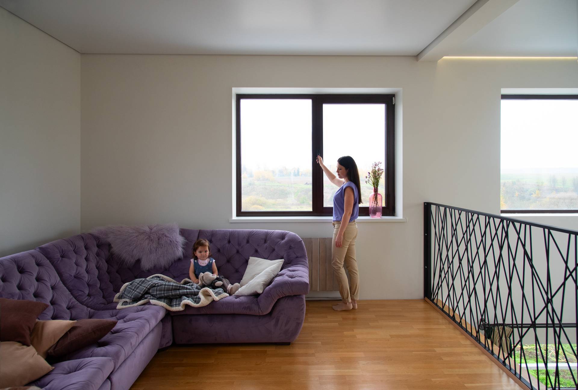 Классическое окно ALT W72, (цвет RAL 8017) категория Окна