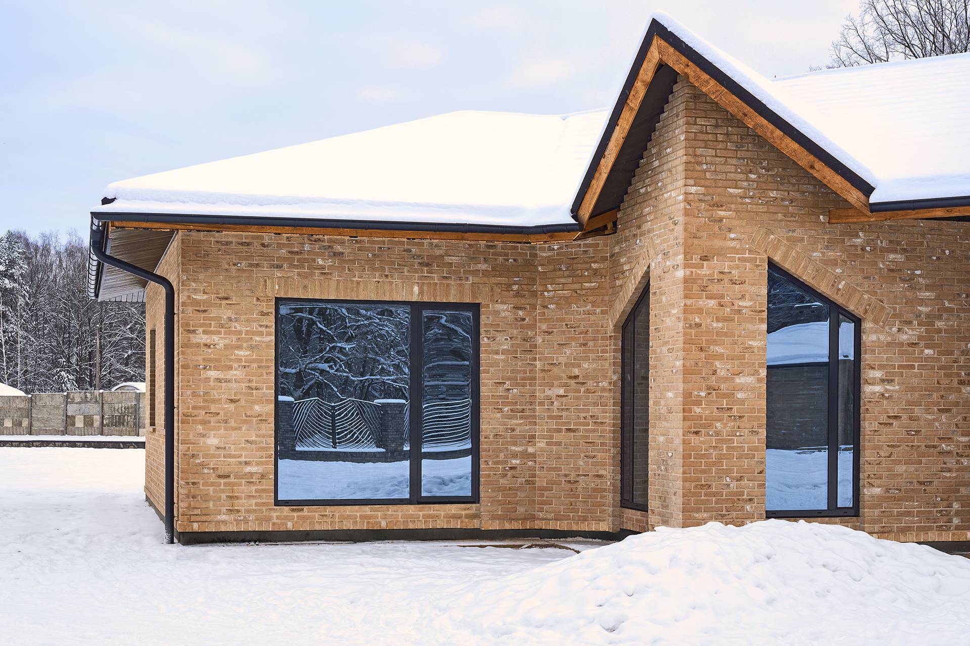 Классическое окно ALT W72, цвет DB703 категория Окна