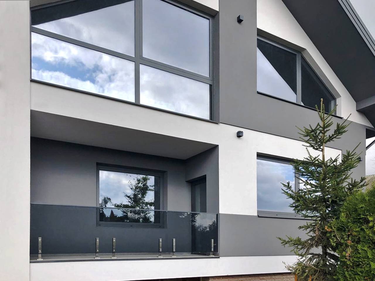 Классическое окно ALT W72, цвет DB702 категория Окна