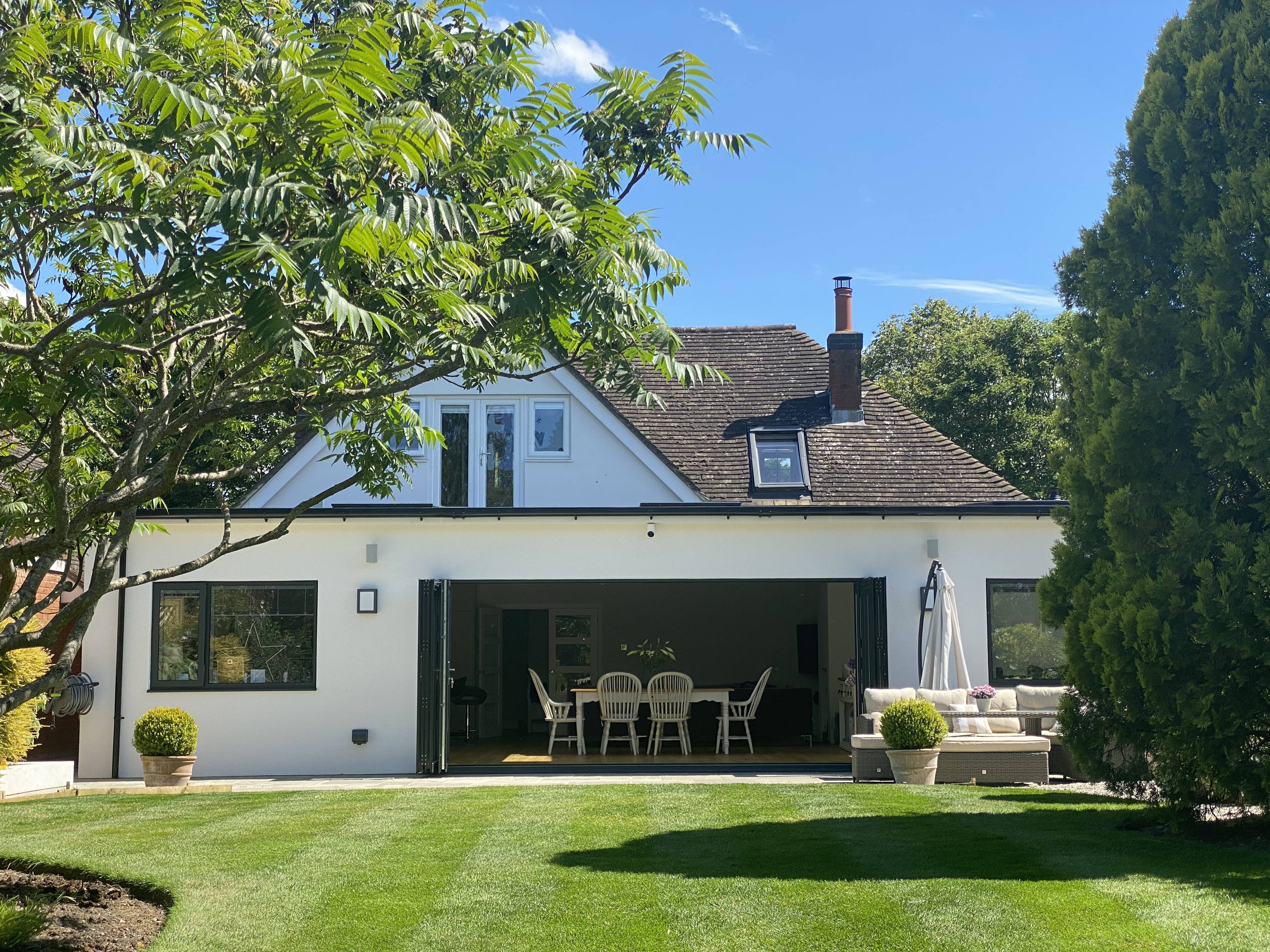 Складные двери-гармоша ALT BF73 складывание в две стороны наружу категория Портальные системы