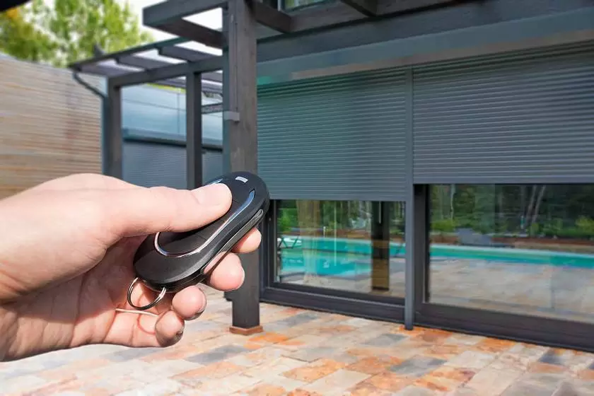 Пульт в подарок при покупке роллет с автоматикой